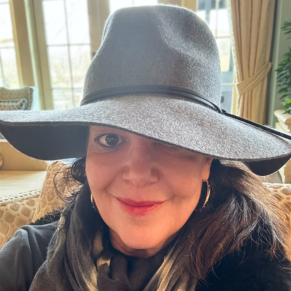 Meet your Posher, Juliana